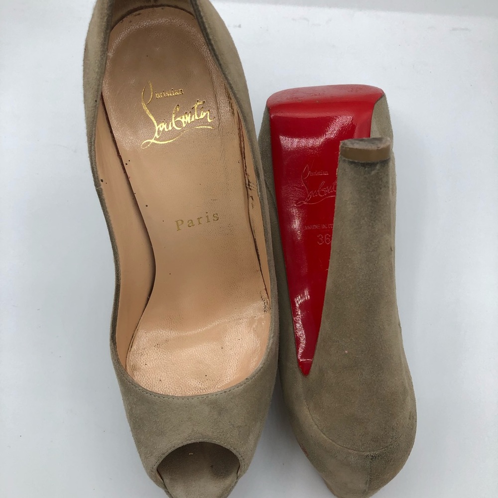 Christian Louboutin Altanana 140 Size 36 Suede Pumps